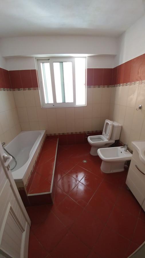 Mona'S Hostel Саранде Екстериор снимка